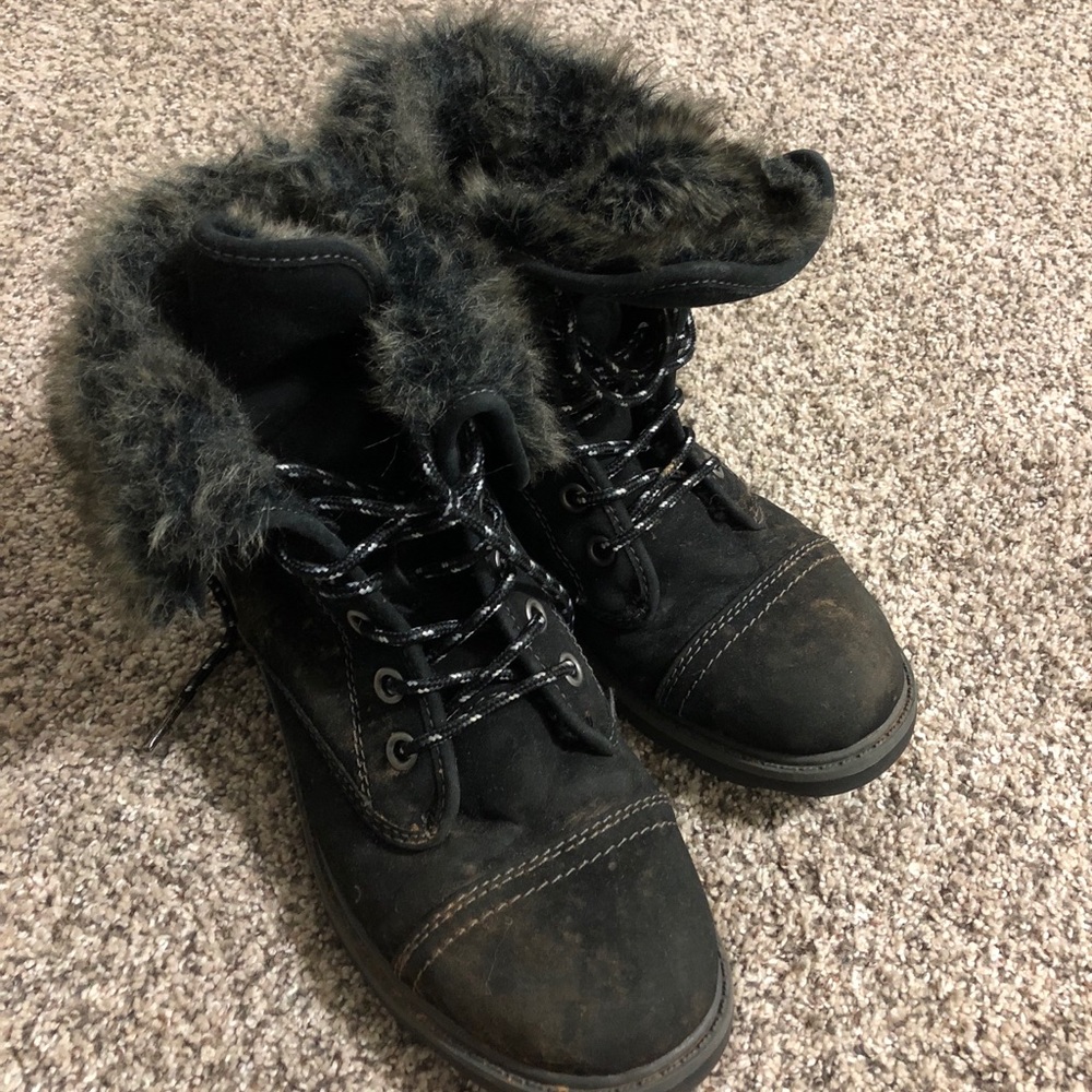 Roxy boots